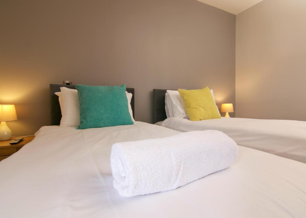 Escape Ordinary At Castle Hume Apartment เอนนิสคิลเลน ภายนอก รูปภาพ