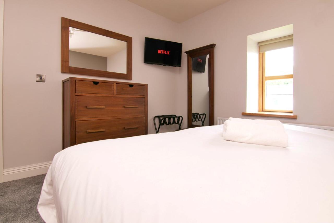 Escape Ordinary At Castle Hume Apartment เอนนิสคิลเลน ภายนอก รูปภาพ